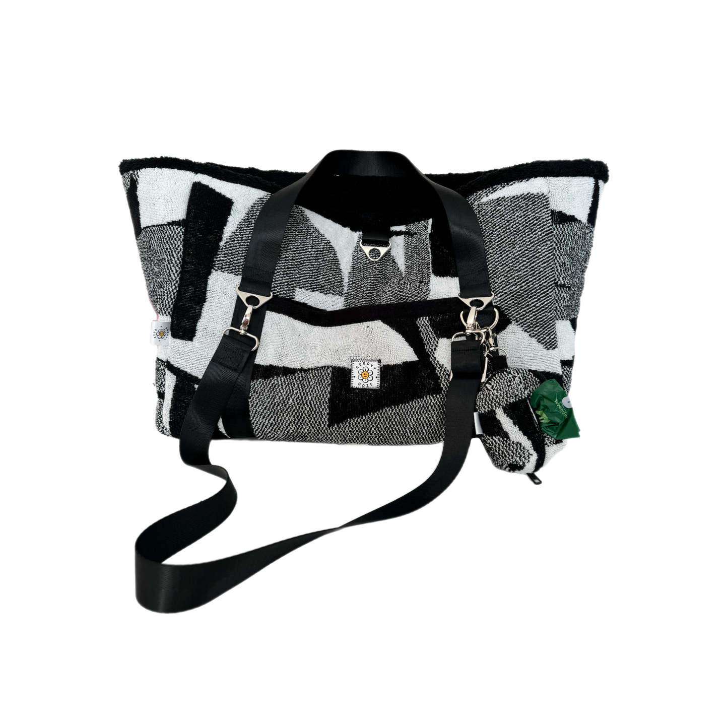 The Black & White ‘Everything’ Pet Beach Bag